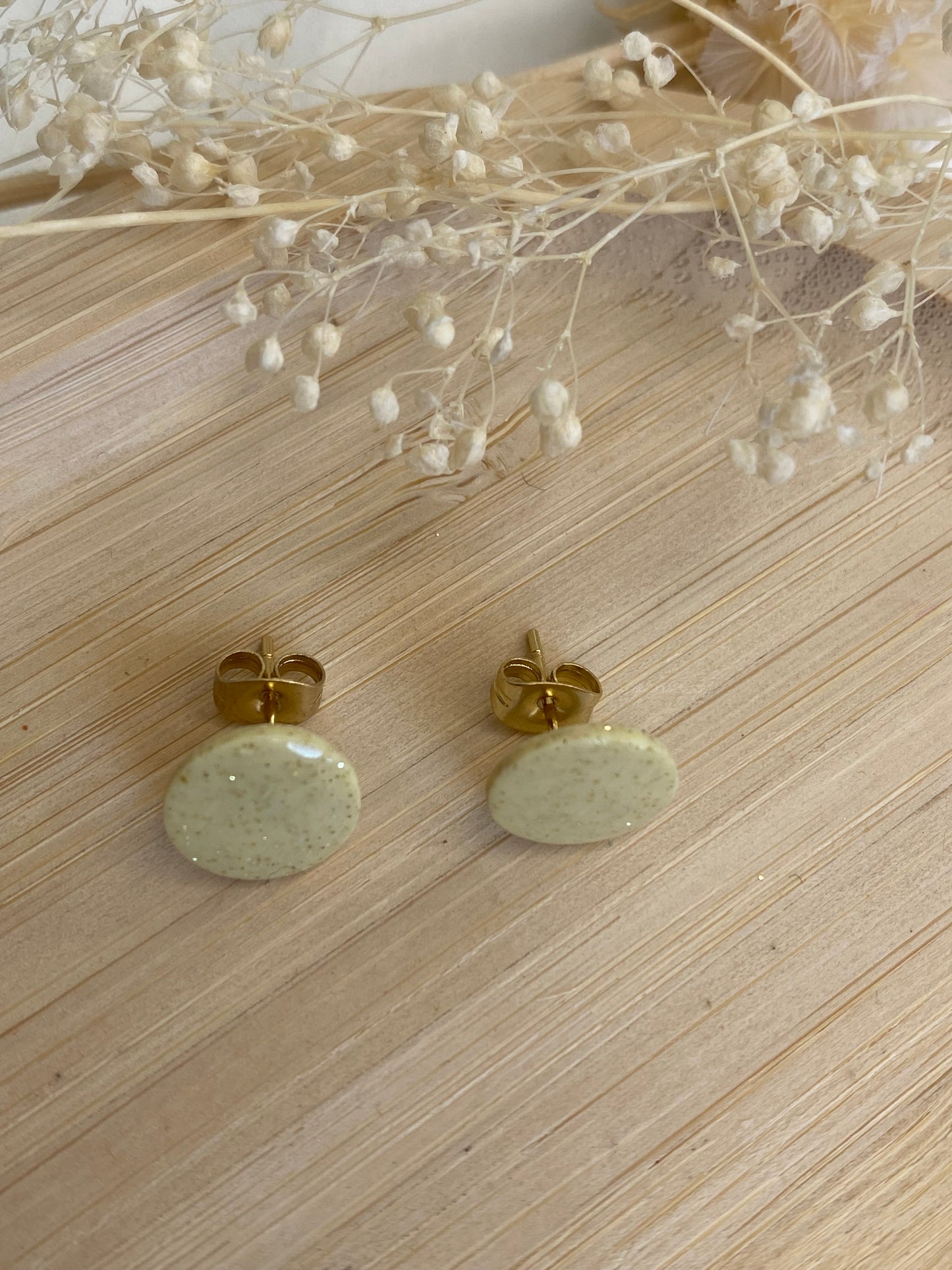 Puces d'oreilles rondes paillettes jaune
