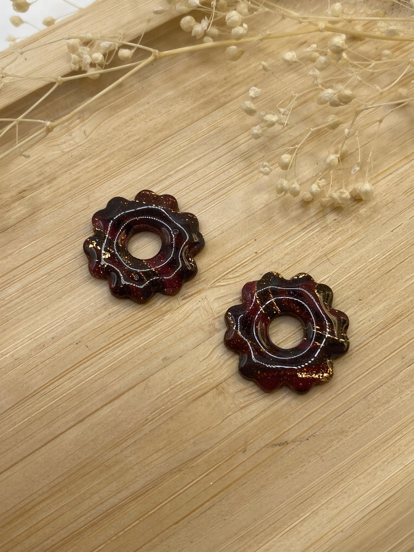 Pampilles mini fleurs 17mm bordeaux noir or