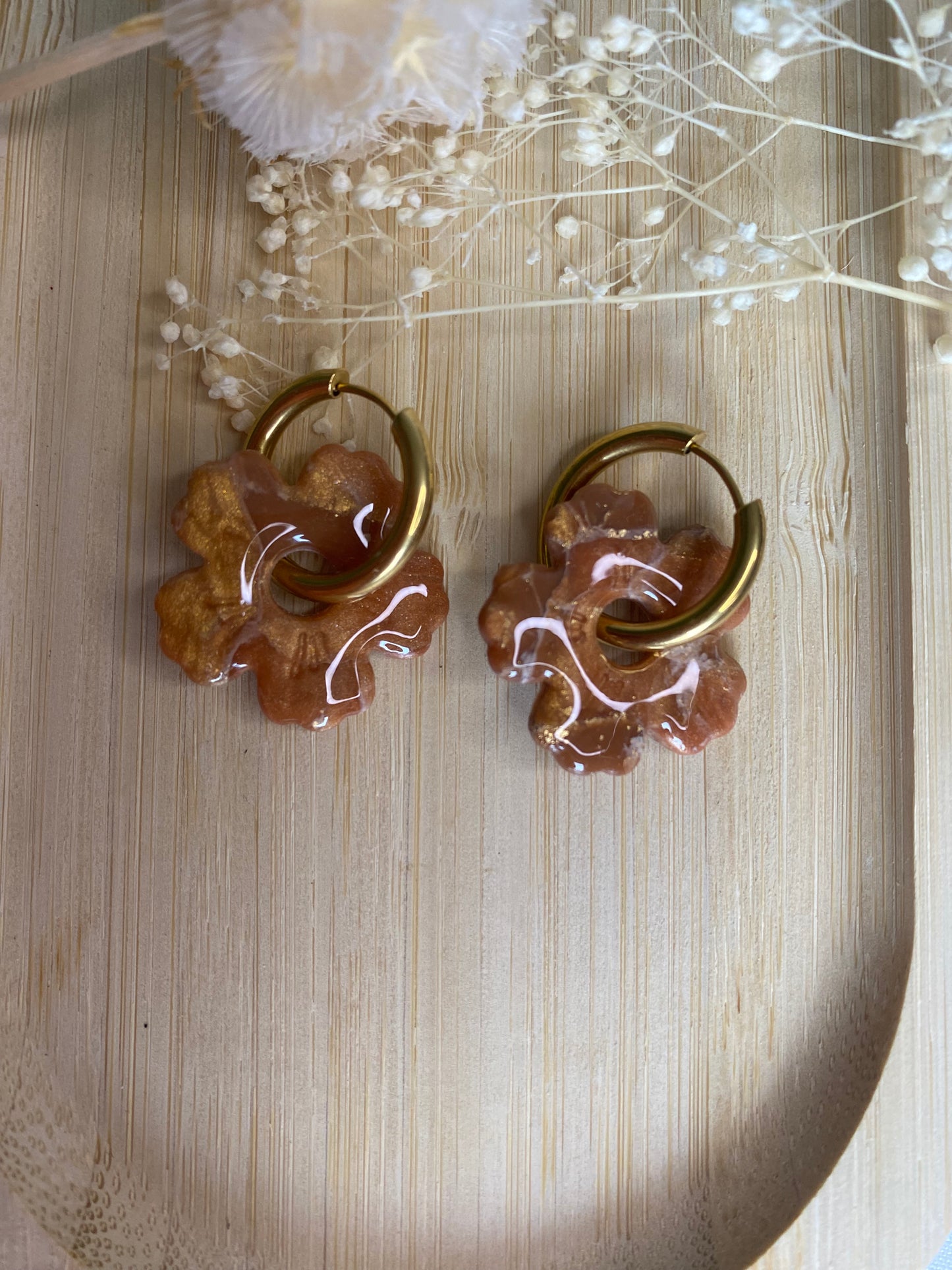 Pampilles fleurs 25mm marbré marron or bronze