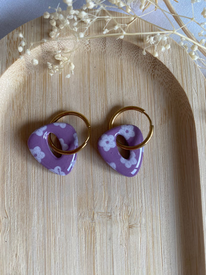 Pampilles triangle 20mm mauve fleurs blanches