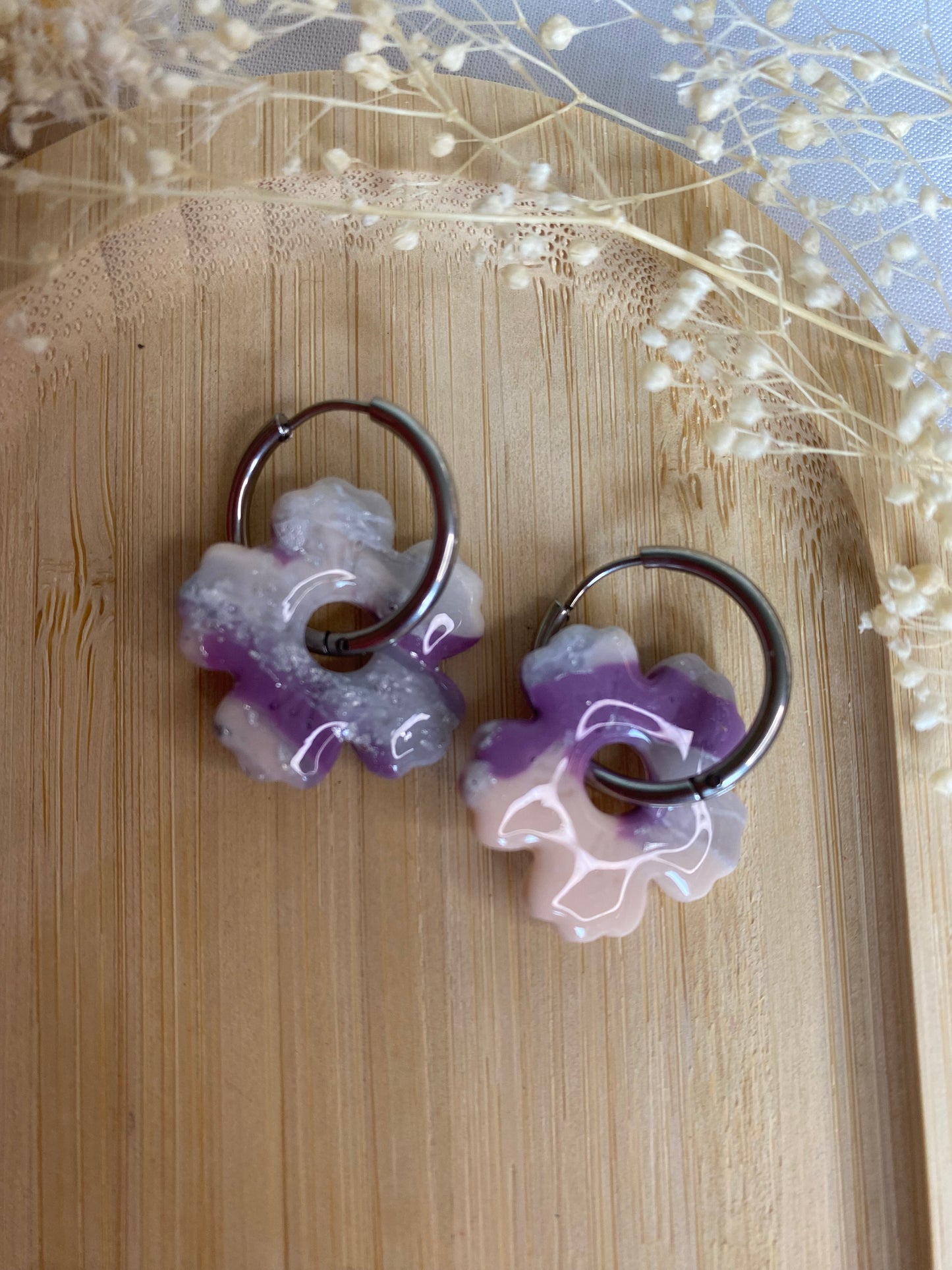 Pampilles fleurs 25mm marbré violet rose gris