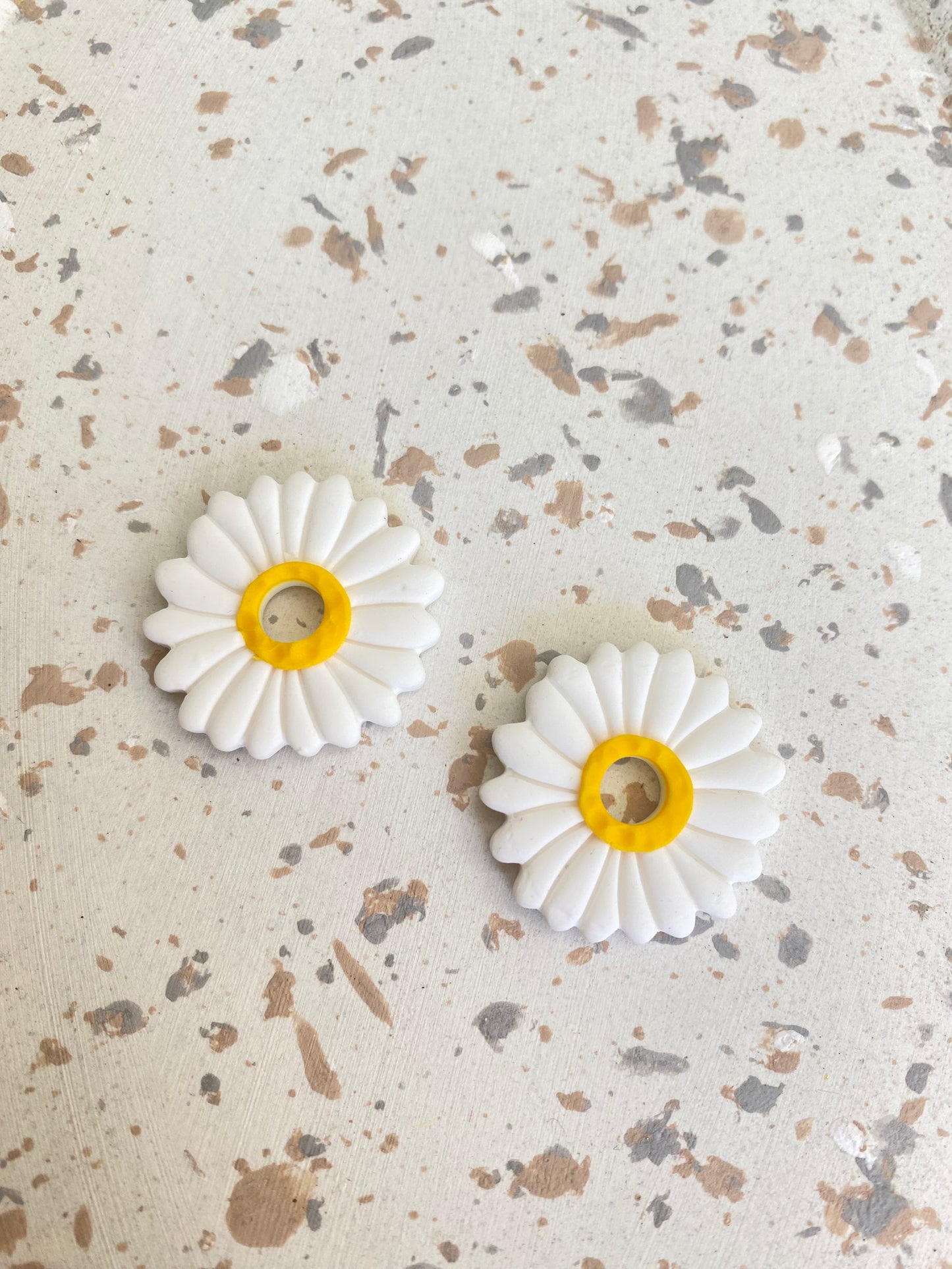 Pampilles Marguerite 27mm blanc et jaune