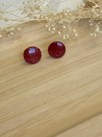 Puces d'oreilles rondes bordeaux paillettes