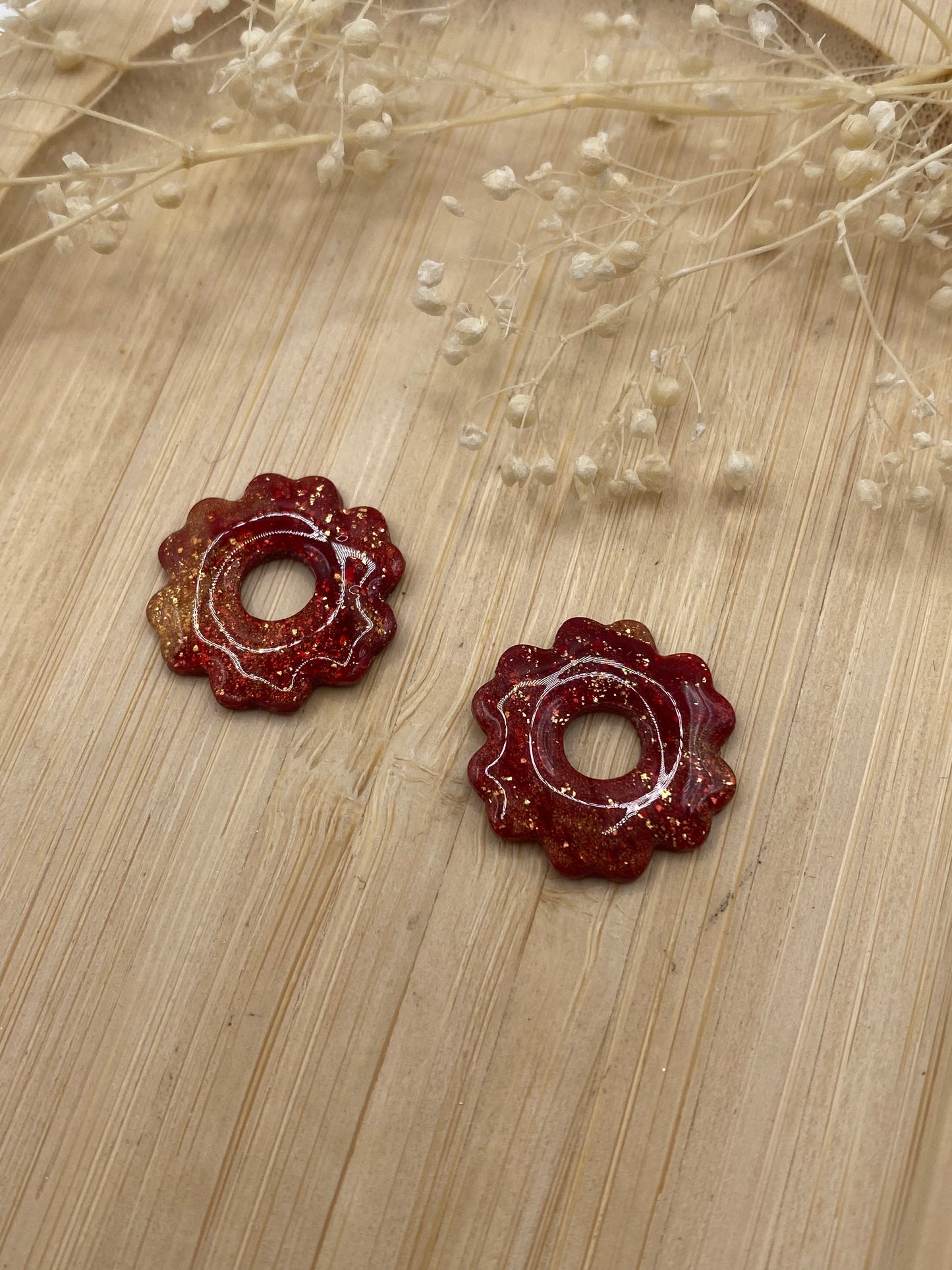 Pampilles mini fleurs 17mm bordeaux or