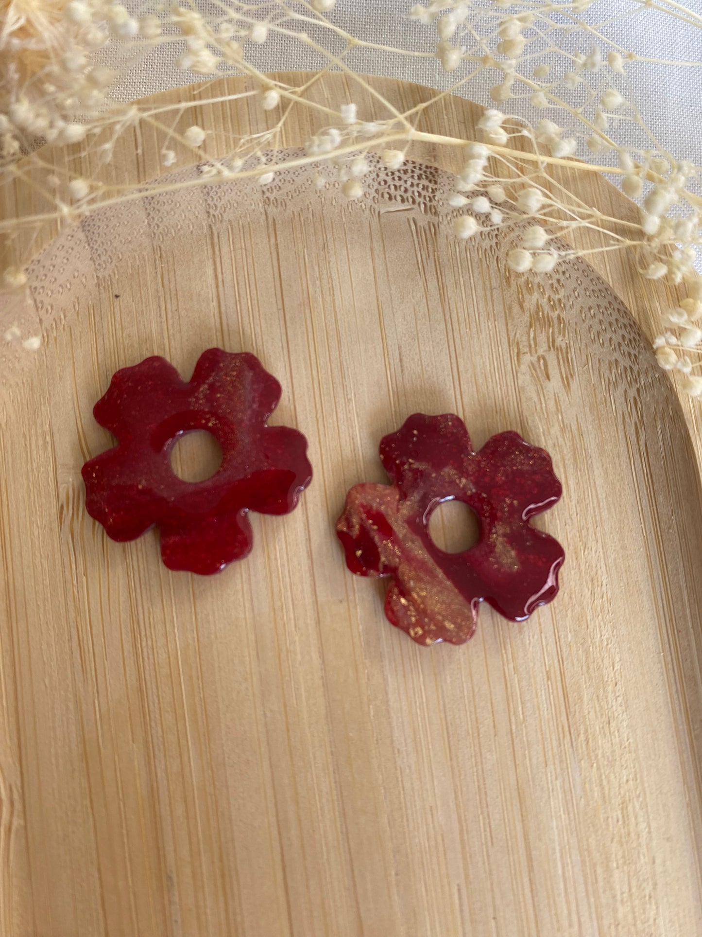 Pampilles fleurs 25mm bordeaux or