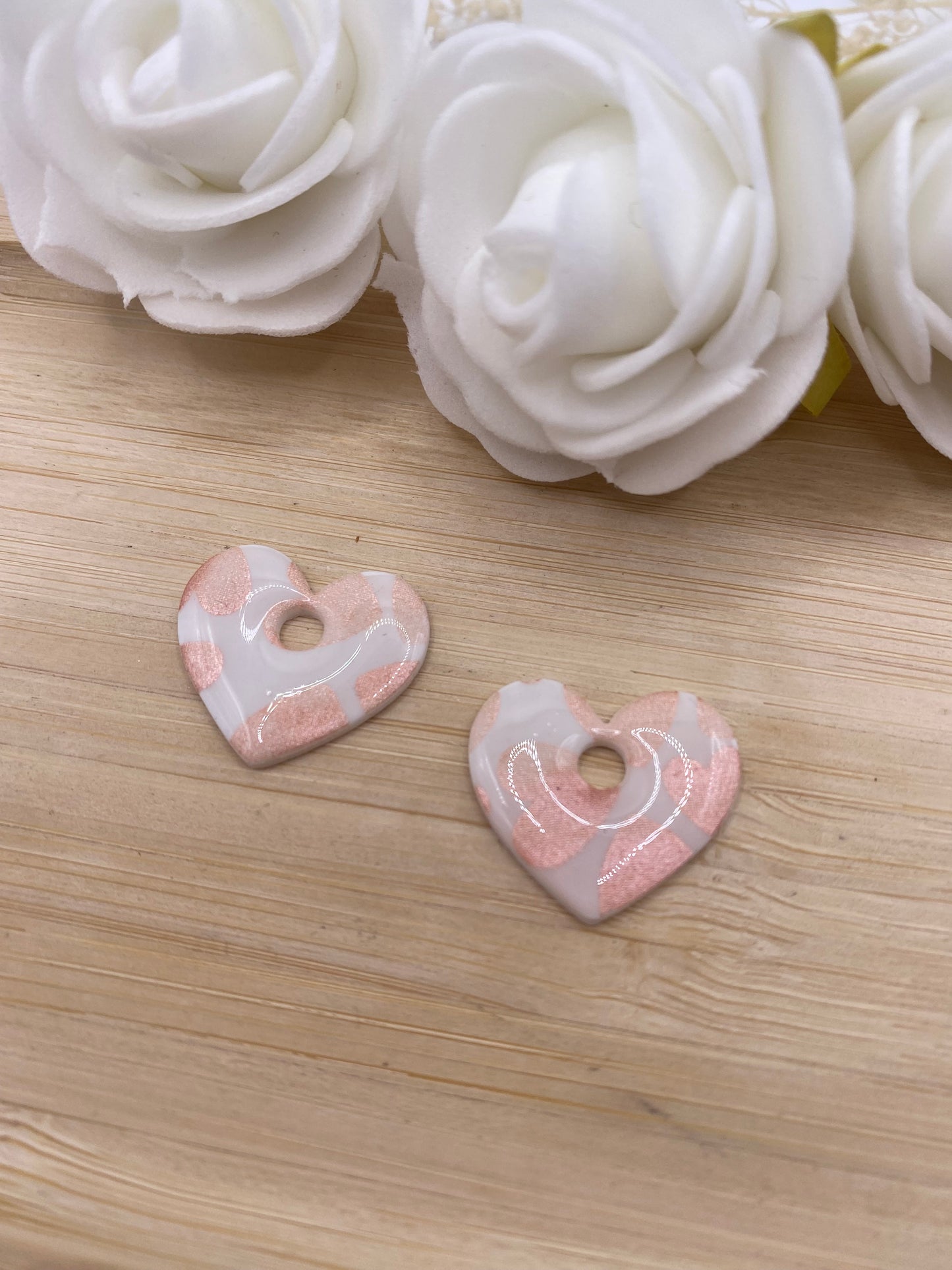 Pampilles coeur blanc motif coeur rose gold
