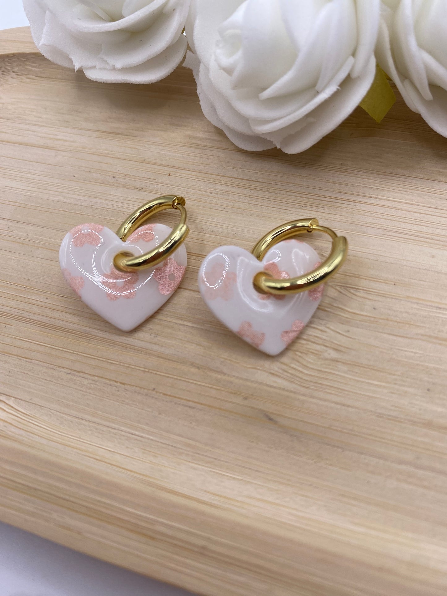 Pampilles coeur blanc motif fleurs rose gold