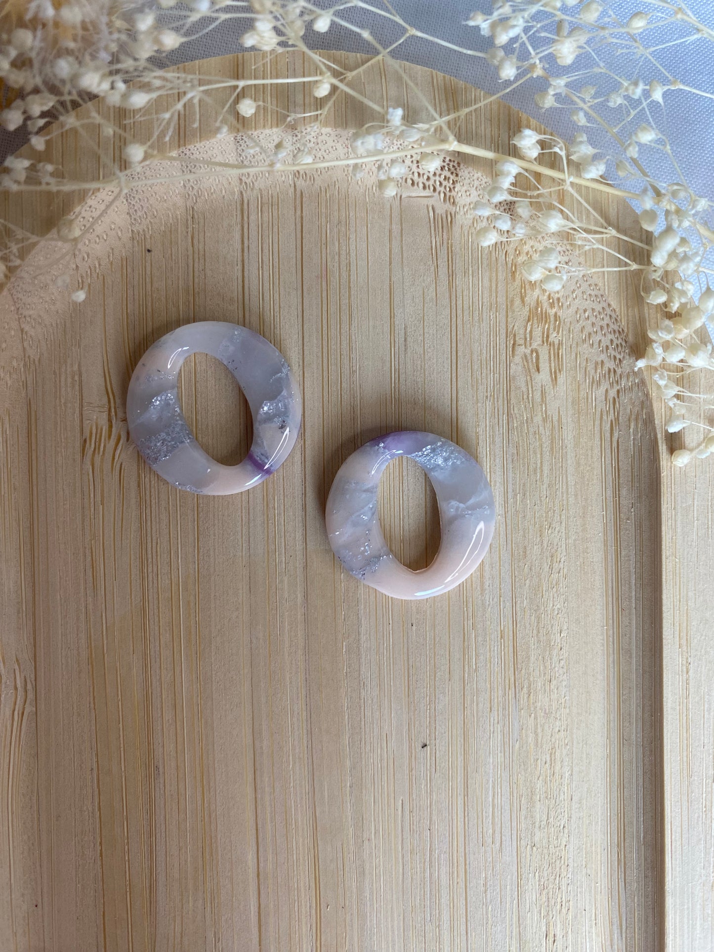 Pampilles rondes 20mm marbré violet rose argent