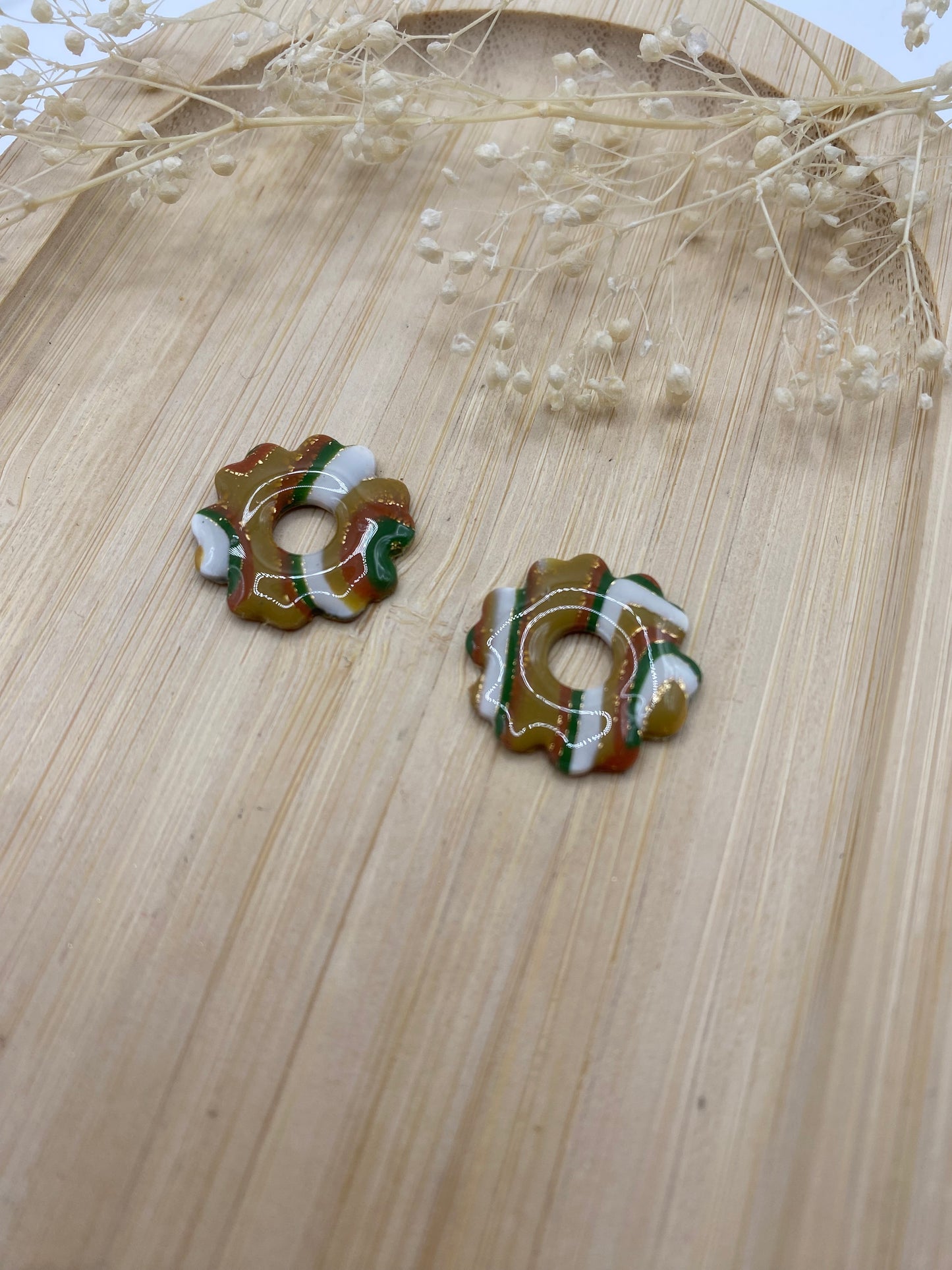 Pampilles mini fleurs 17mm rayé vert blanc or